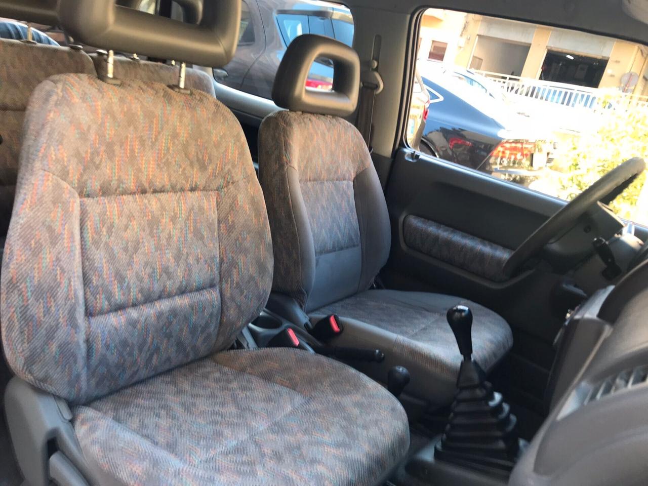 Suzuki Jimny 1.3i 16V cat 4WD JLX 114000 km