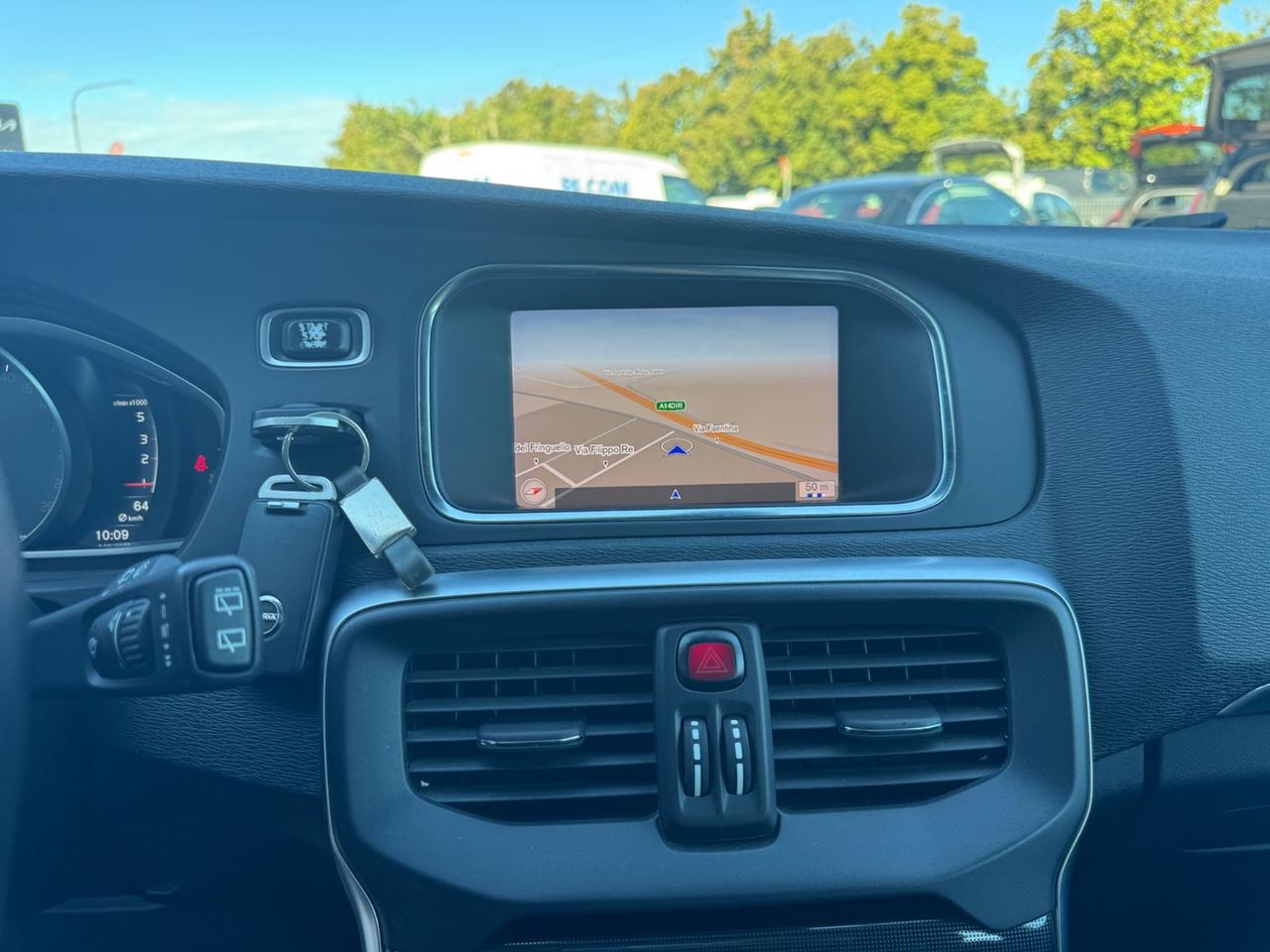 Volvo V40 D2 2.0 120CV Inscription NEOPATENTATI
