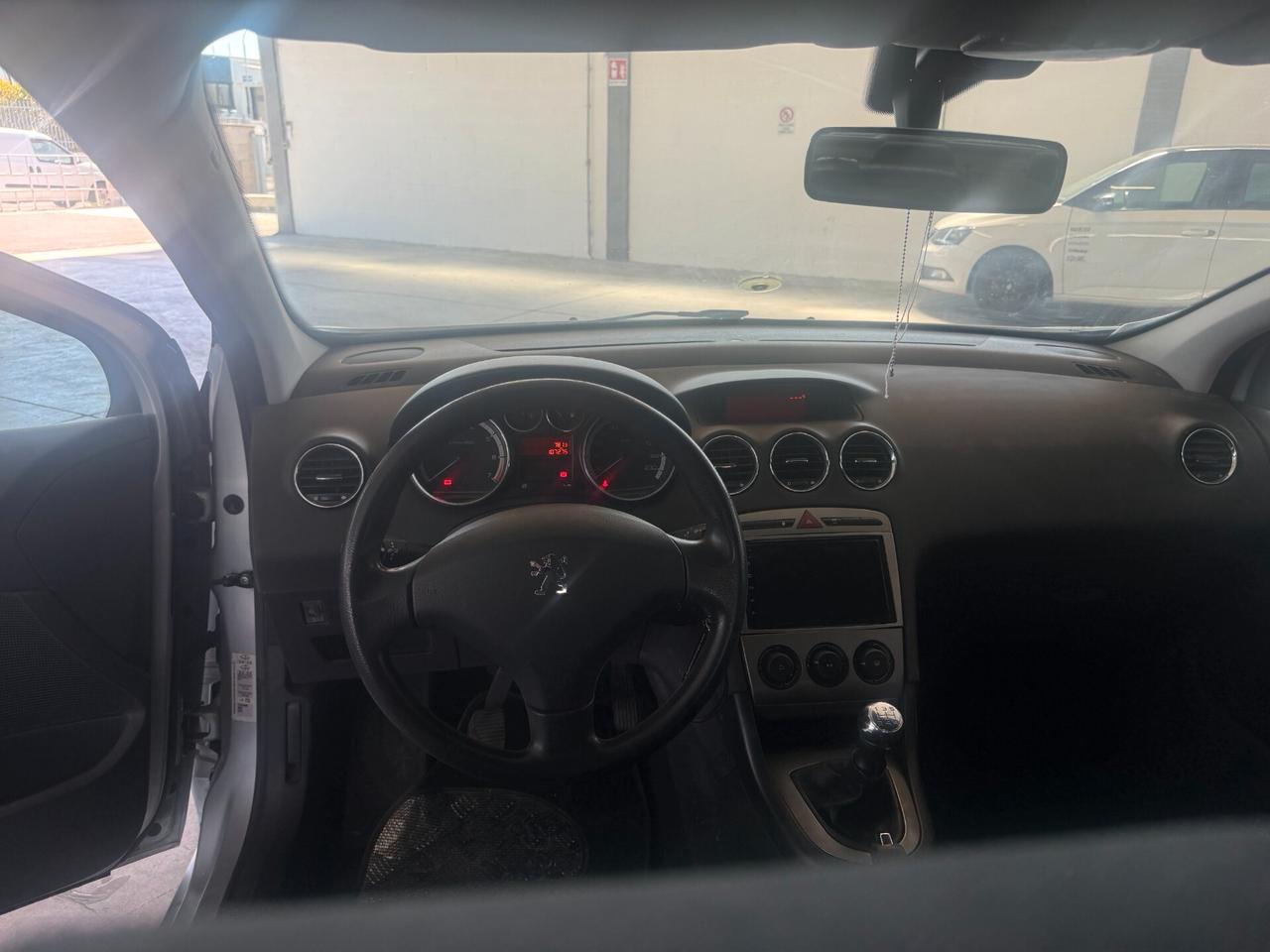 Peugeot 308 1.4 VTi 95CV 5p. Premium