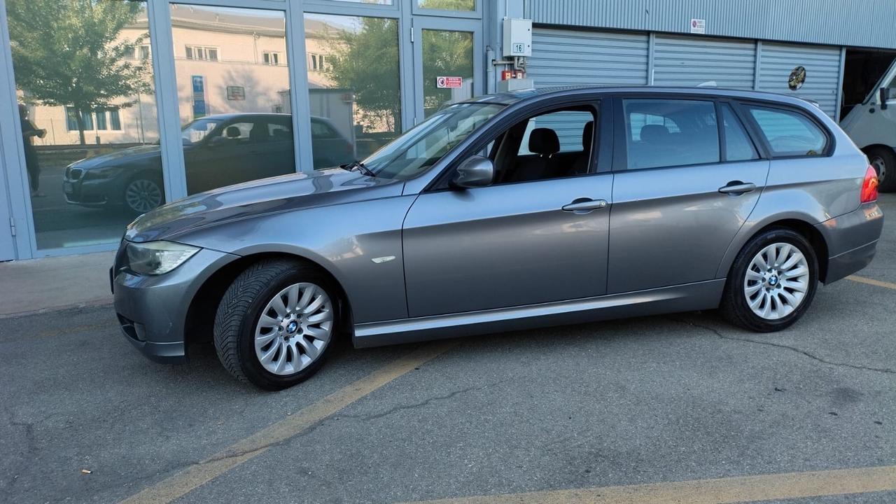 Bmw 320 320d cat Touring Attiva