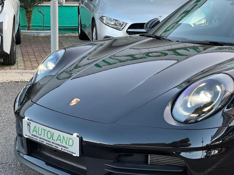 Porsche 992 3.0 Carrera auto