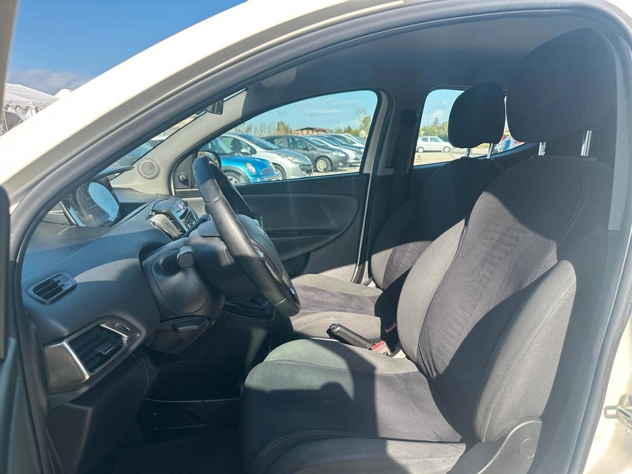 Lancia Ypsilon 1.2 Benzina/GPL