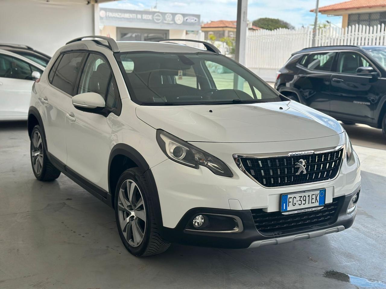 Peugeot 2008 BlueHDi 100 Allure 2016