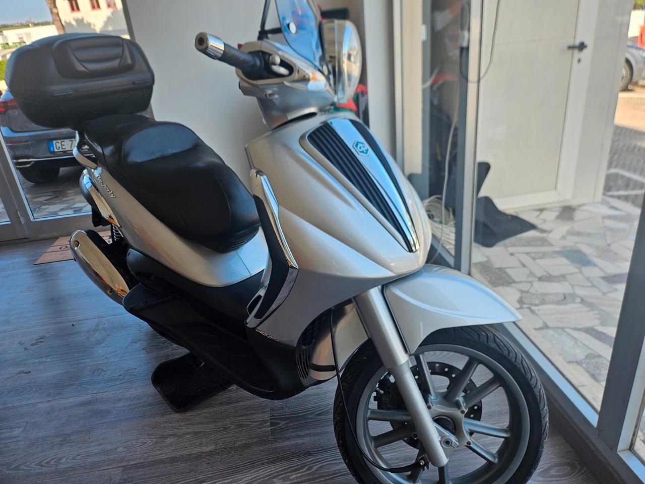 Piaggio Beverly 250