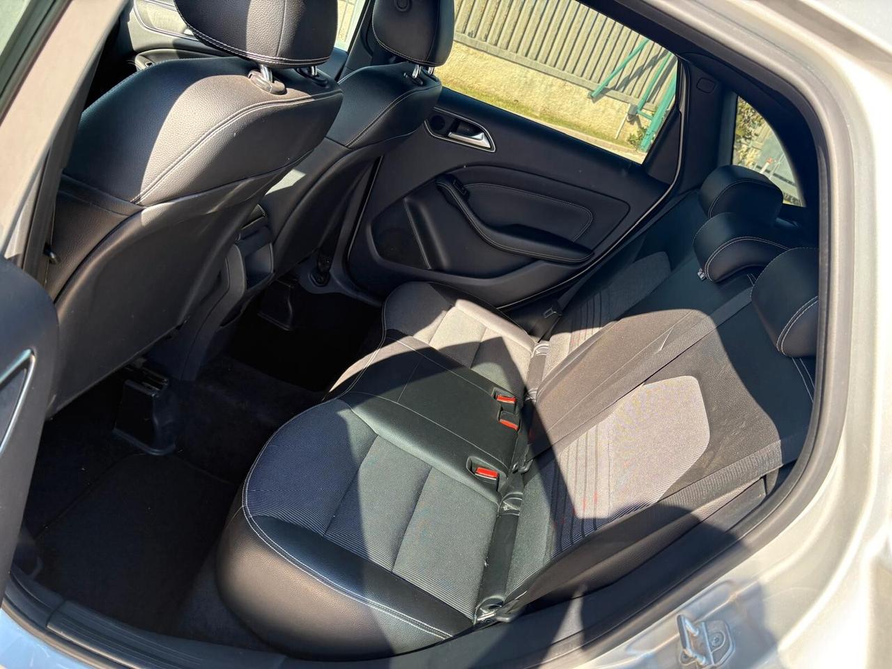 Mercedes-benz B 180 Cdi 1.5 110Cv 6m Sport