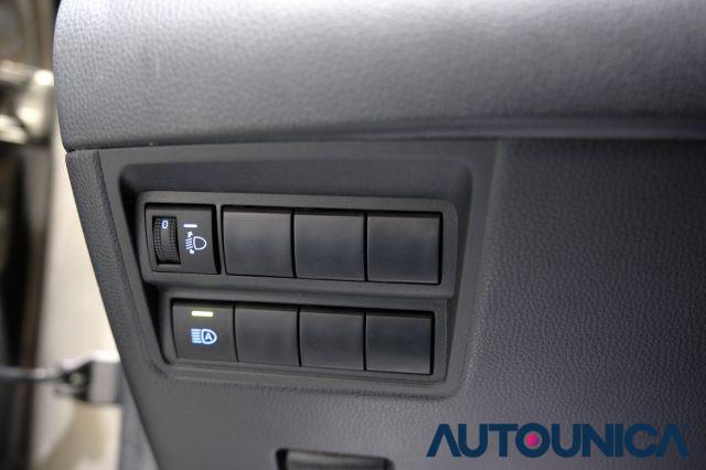 TOYOTA Yaris Cross 1.5 HYBRID E-CVT AWD-I 4x4 LOUNGE TETTO PANORAMA