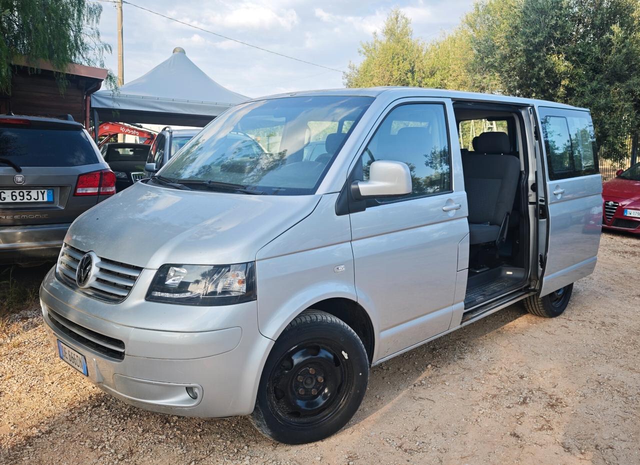 Volkswagen Caravelle Multivan 2.5 TDI/174CV 4motion Highline