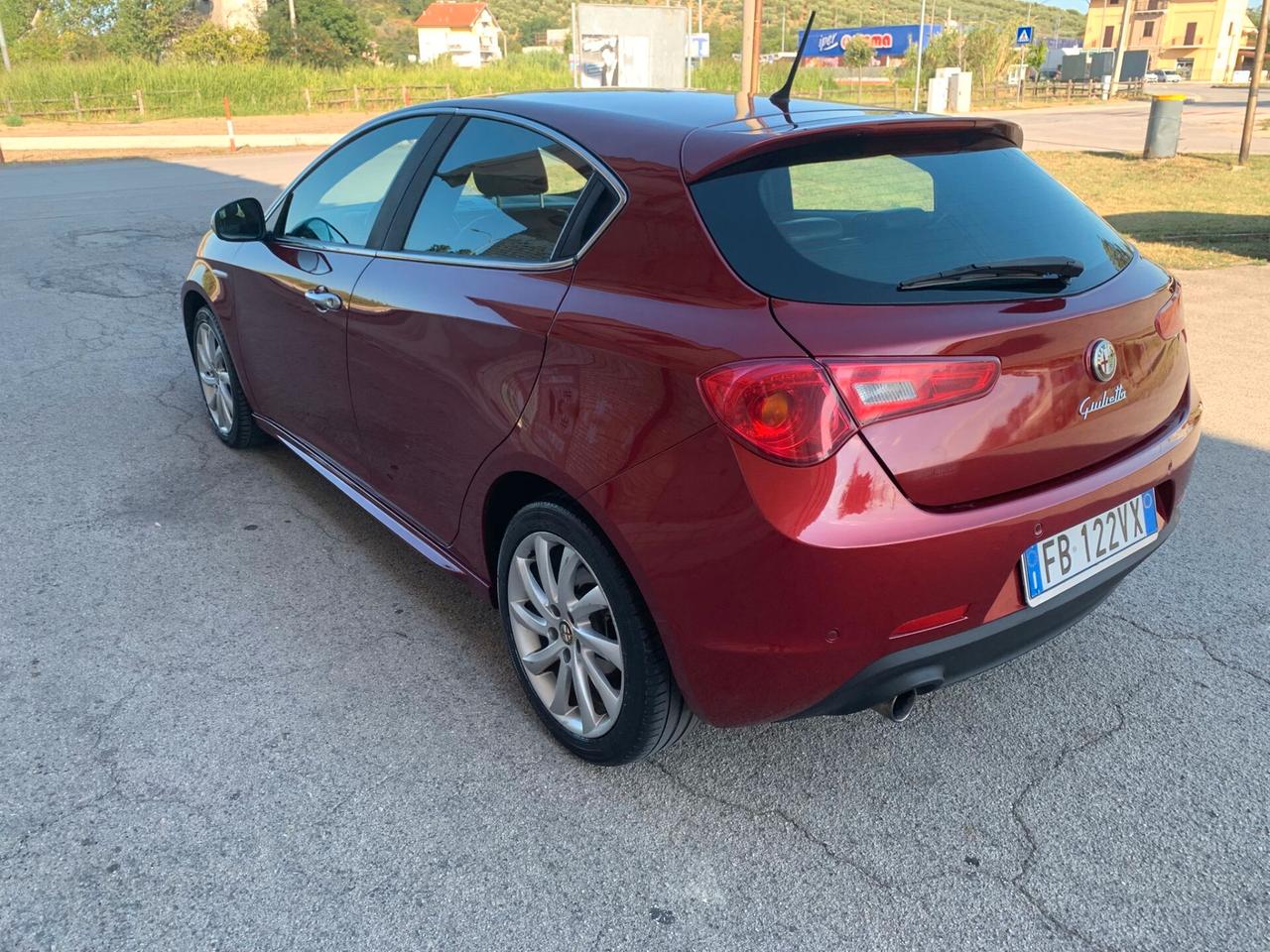 Alfa Romeo Giulietta 1.6 JTDm-2 105 CV Distinctive