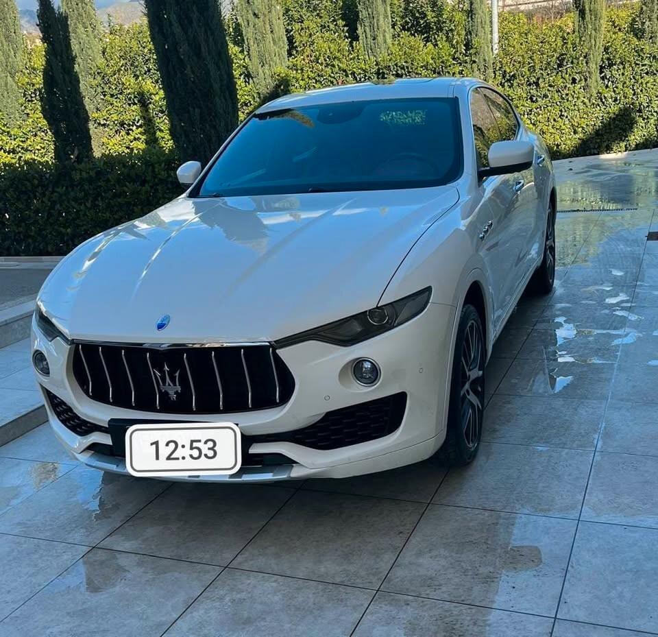 Maserati Levante V6 Diesel 275 CV AWD