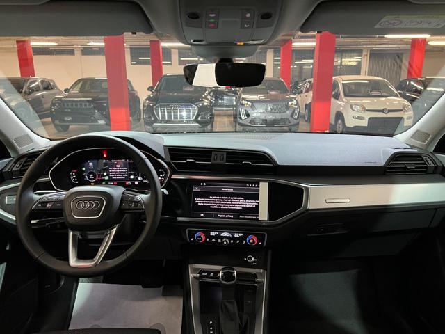 AUDI Q3 SPB 35 TFSI S tronic Identity Black