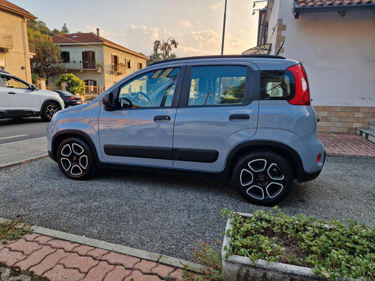 Fiat Panda 1.0 70CV Ibrida "47.200 km" Bluetooth, Start&Stop
