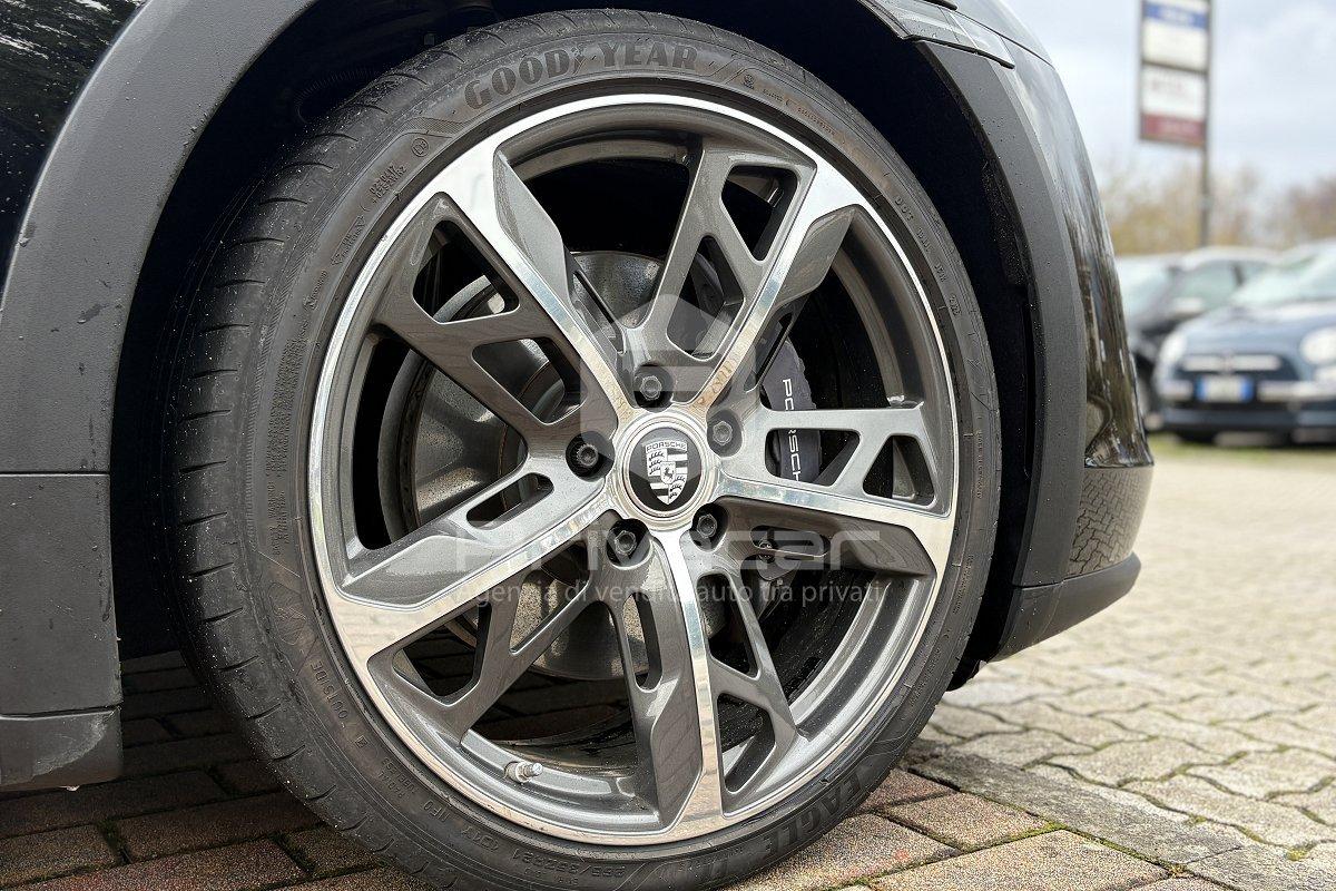 PORSCHE Taycan 4 Cross Turismo