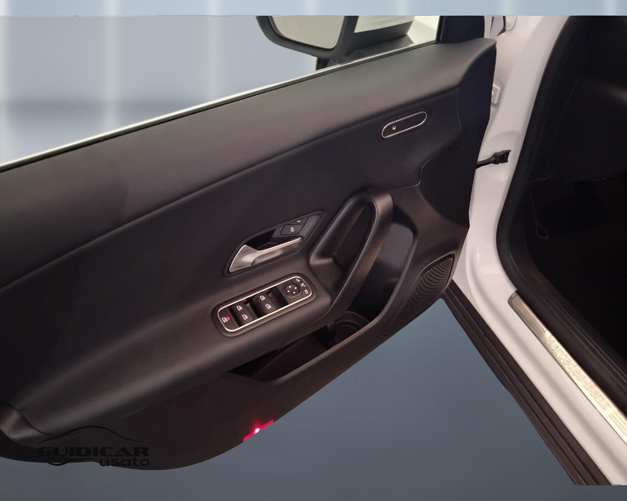 Mercedes-Benz Classe A - W177 2023 - A 180 d Advanced auto