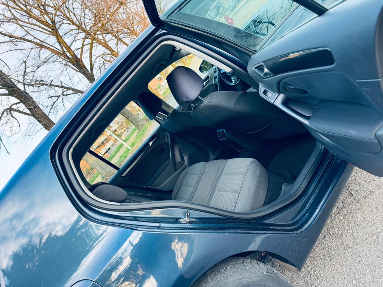 Volkswagen Golf 1.6 TDI DPF 5p. Highline