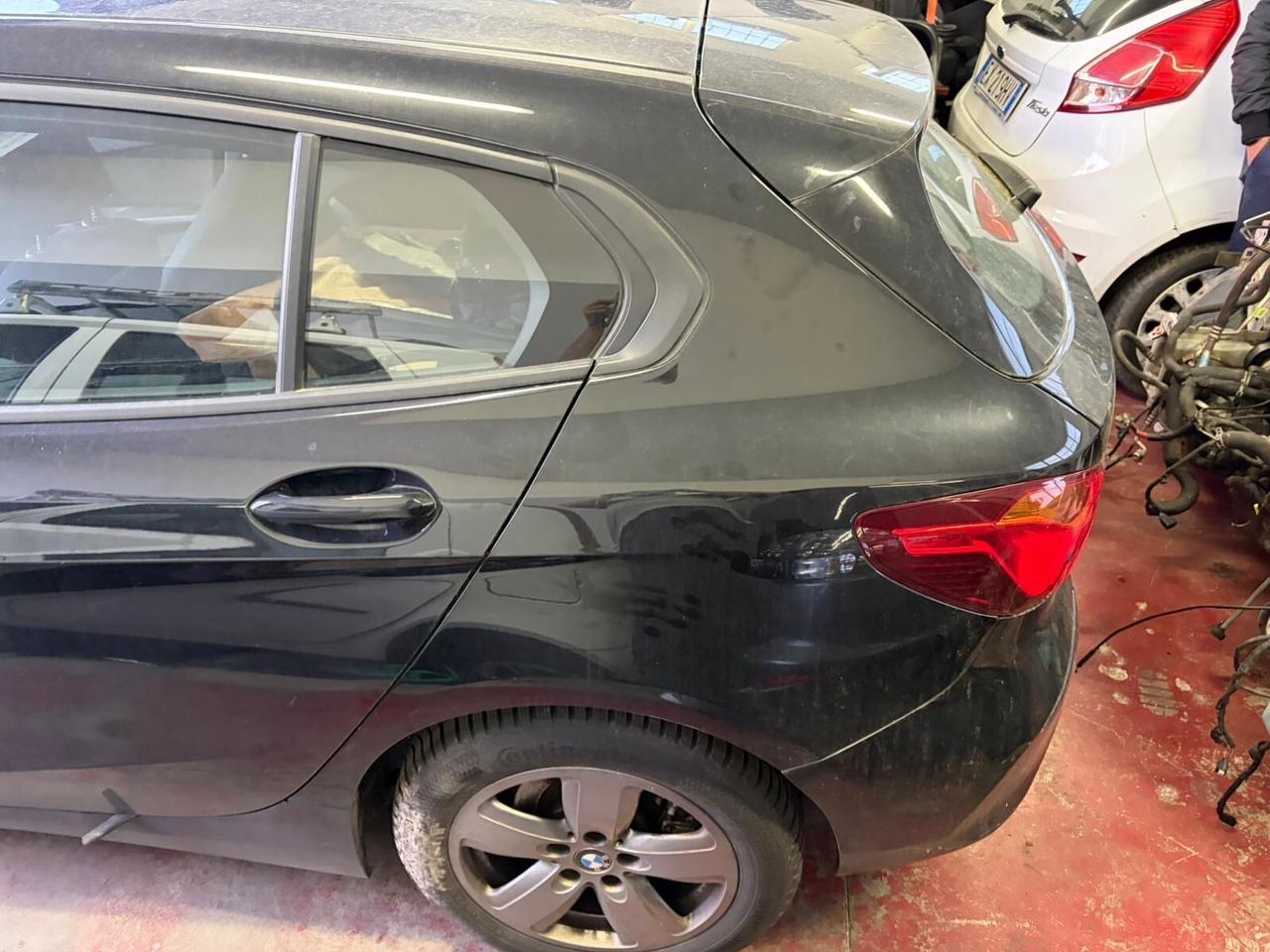 Bmw 116 116d 5p. Business Advantage