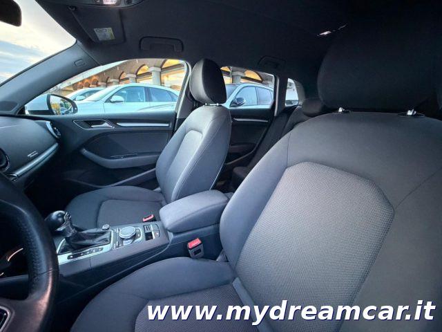 AUDI A3 SPB 30 TDI S-Tronic S-Line Exterior