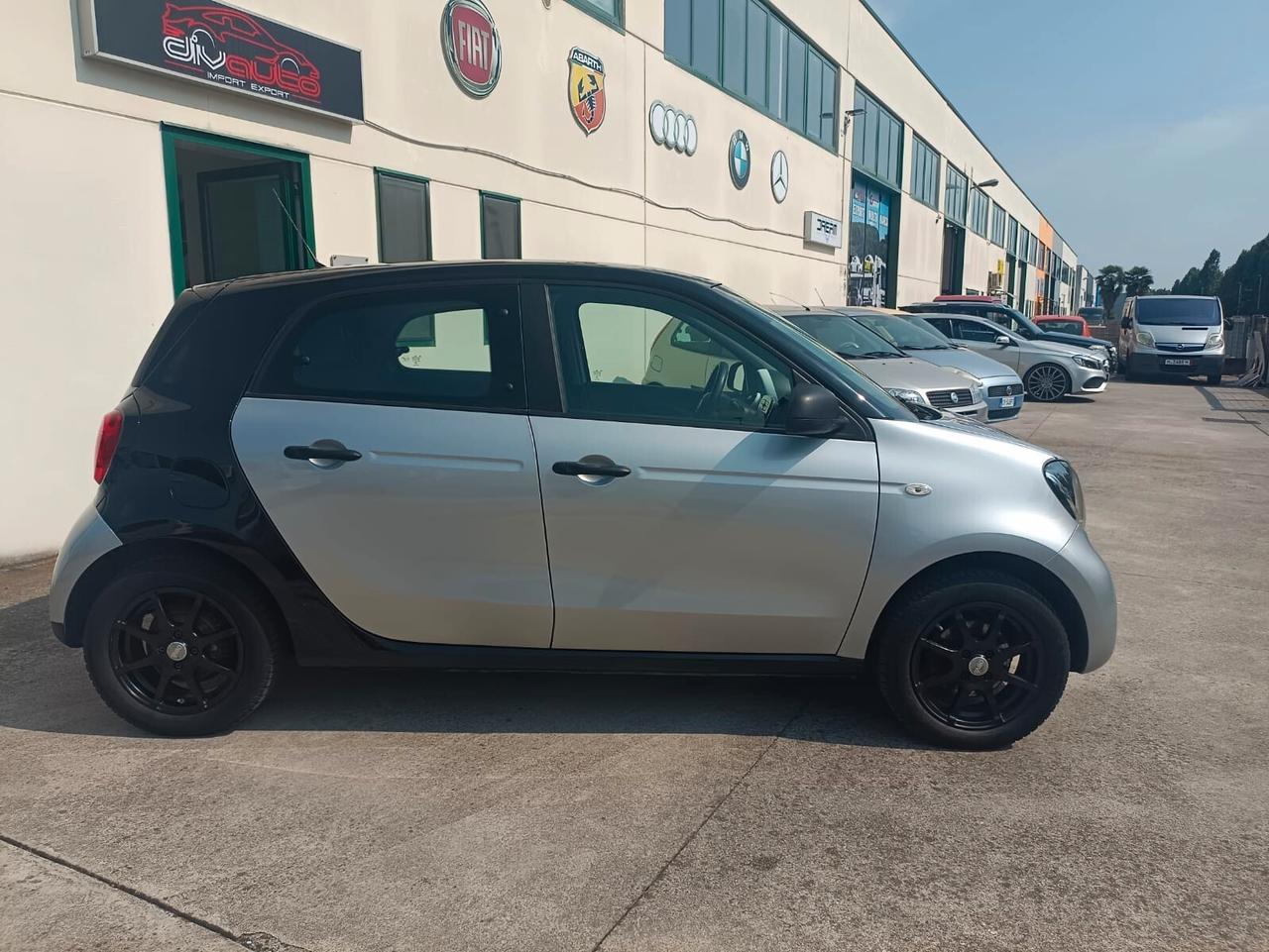 Smart ForFour 60 1.0 Black Passion