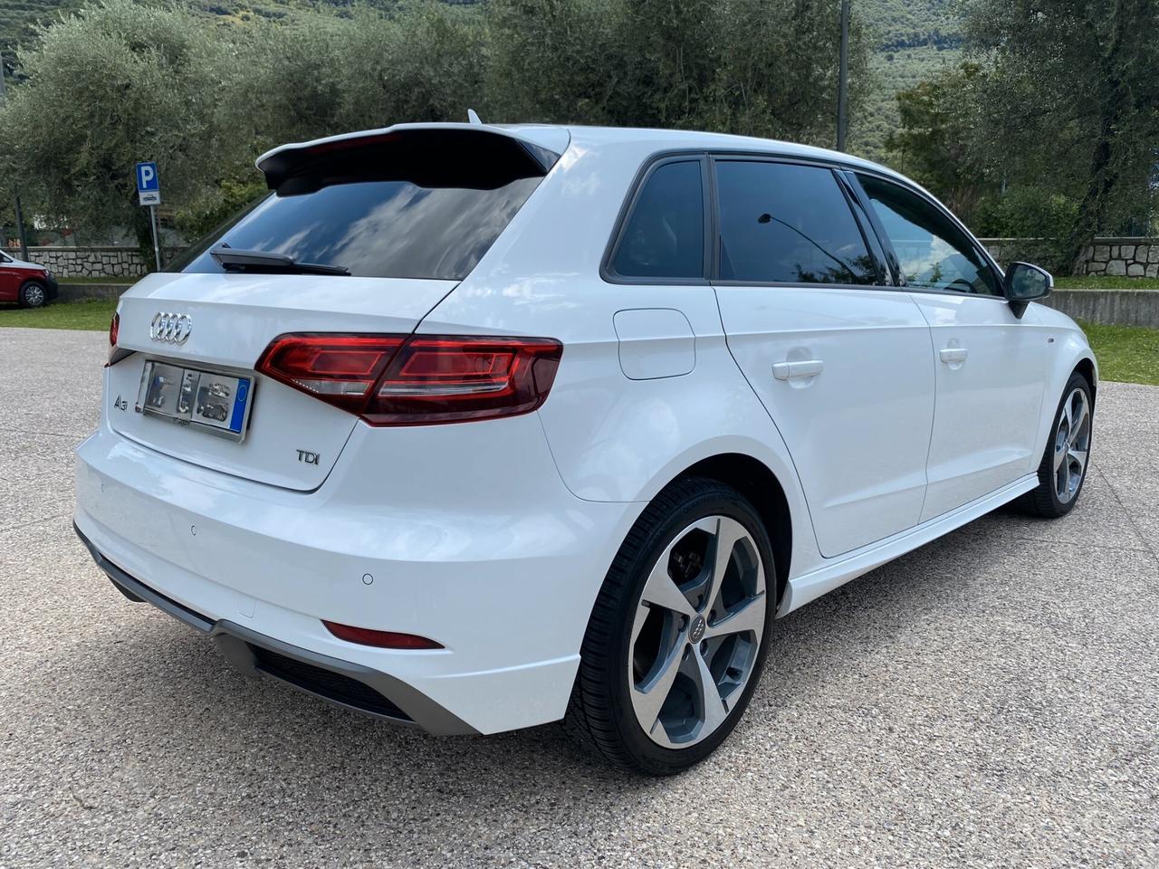 Audi A3 SPB 2.0 TDI S tronic >mini-rate € 146-