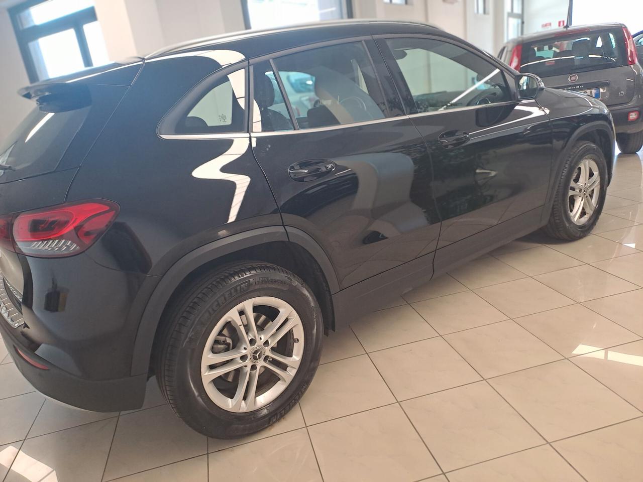 Mercedes-benz GLA 200 d Automatic Business