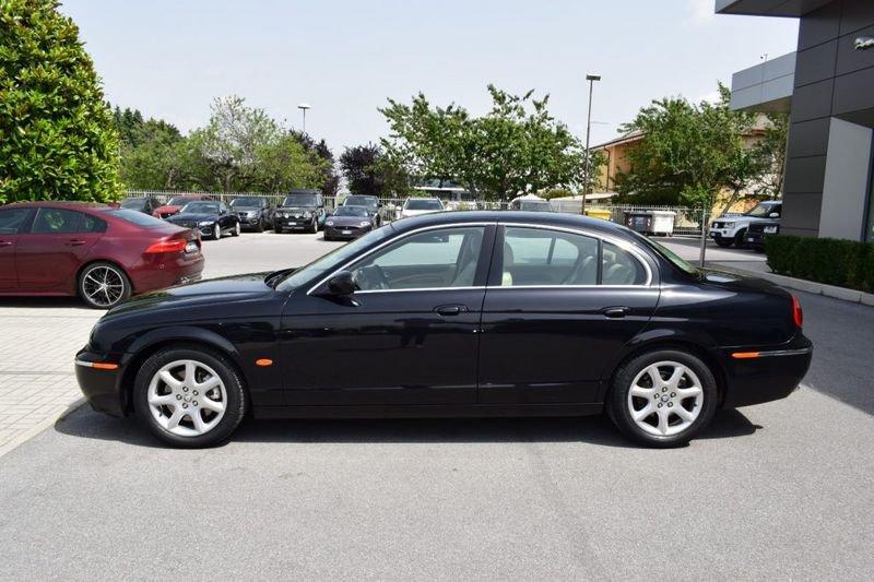 Jaguar S-Type 2.7 diesel V6 Executive