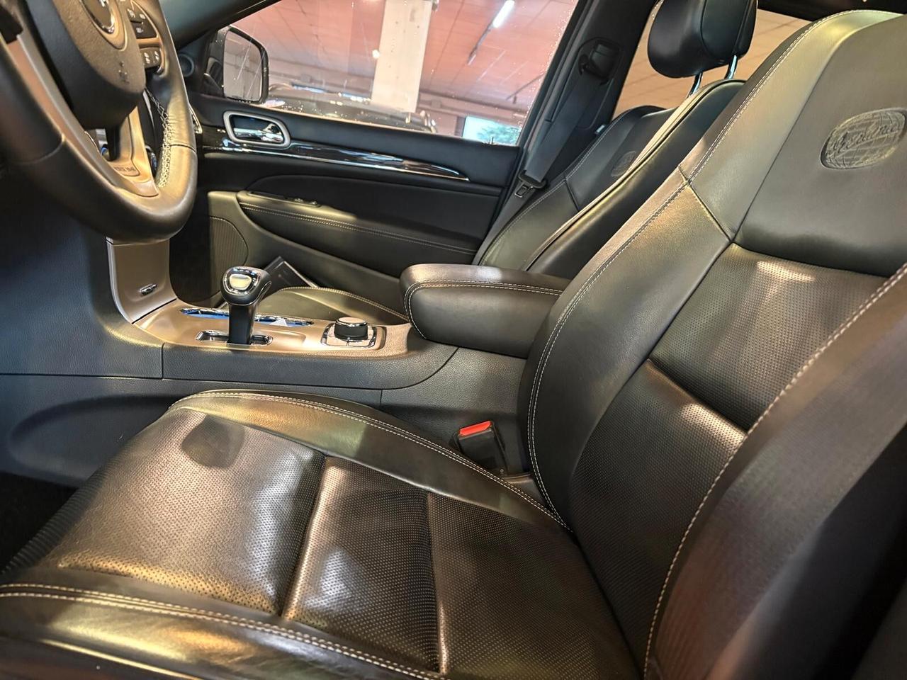 Jeep Grand Cherokee OVERLAND 3.0 V6 CRD Multijet II UNICO PR.