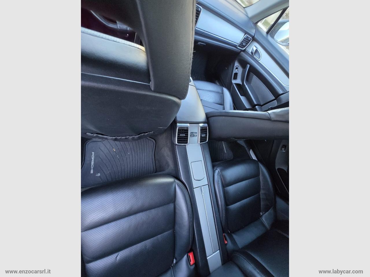 PORSCHE Panamera 3.0 Diesel Platinum Edition ALL BLACK