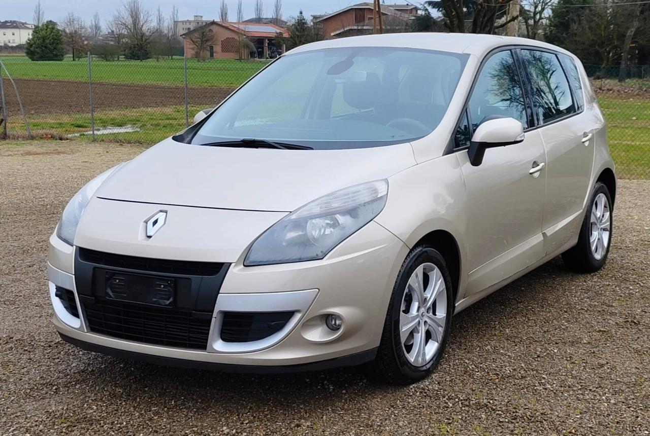 Renault Scenic Scénic X-Mod 1.5 dCi 110CV Luxe