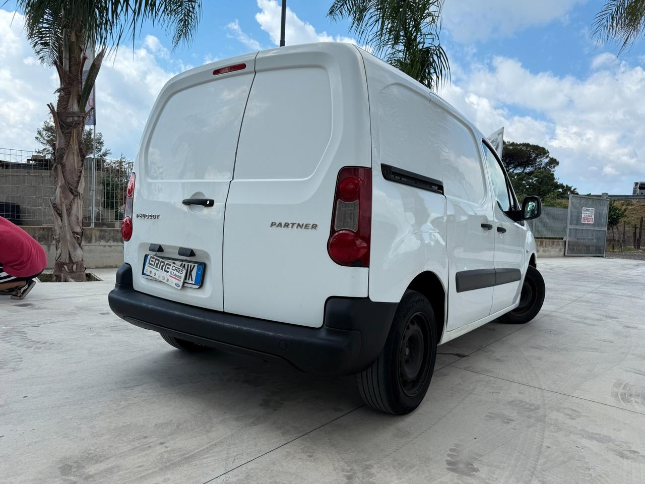 PEUGEOT PARTNER ANNO 2015 1.6 DIESEL 75 CV