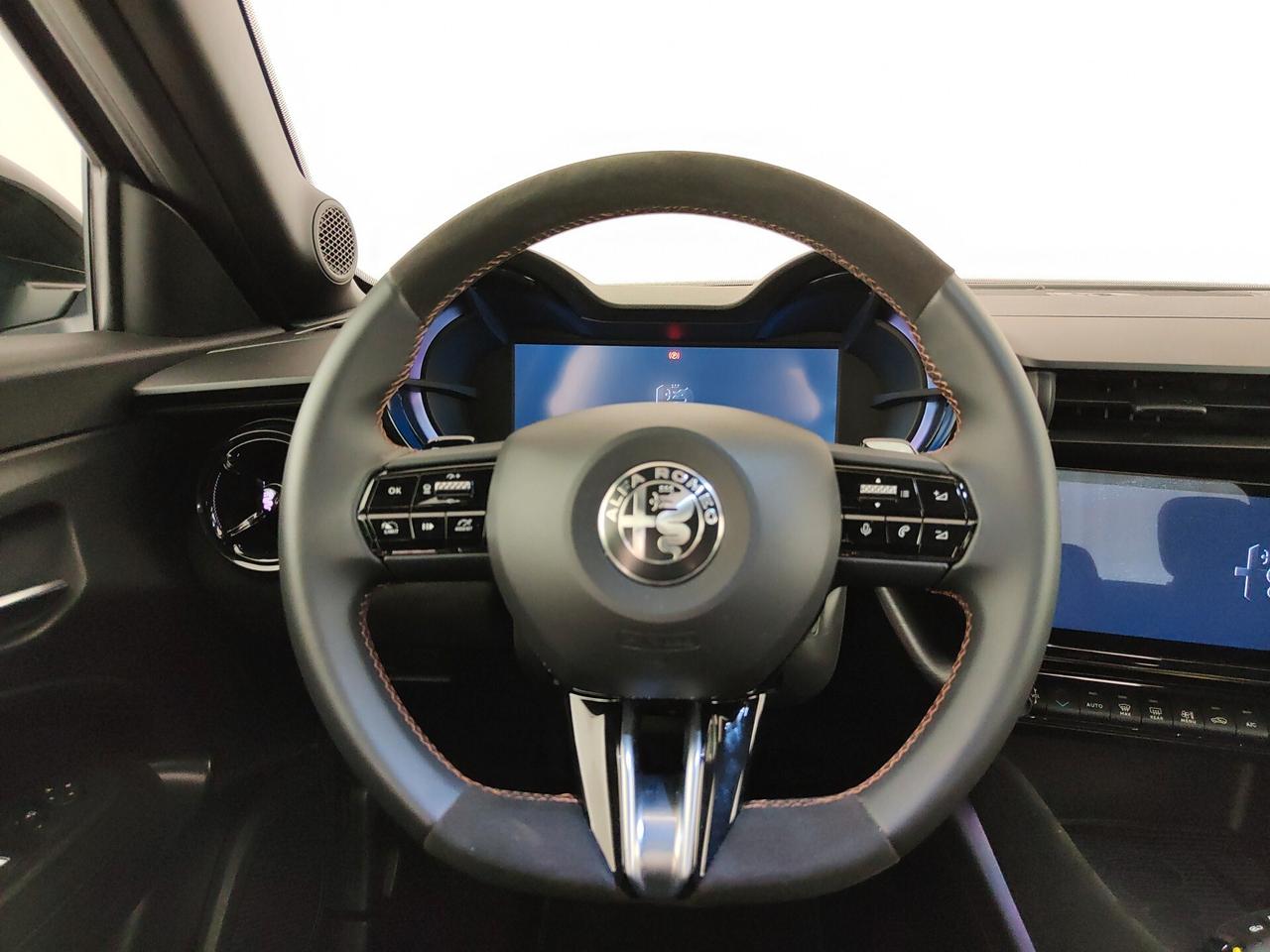 Alfa Romeo Junior 1.2 145 CV Hybrid eDCT6 Q4 Intensa