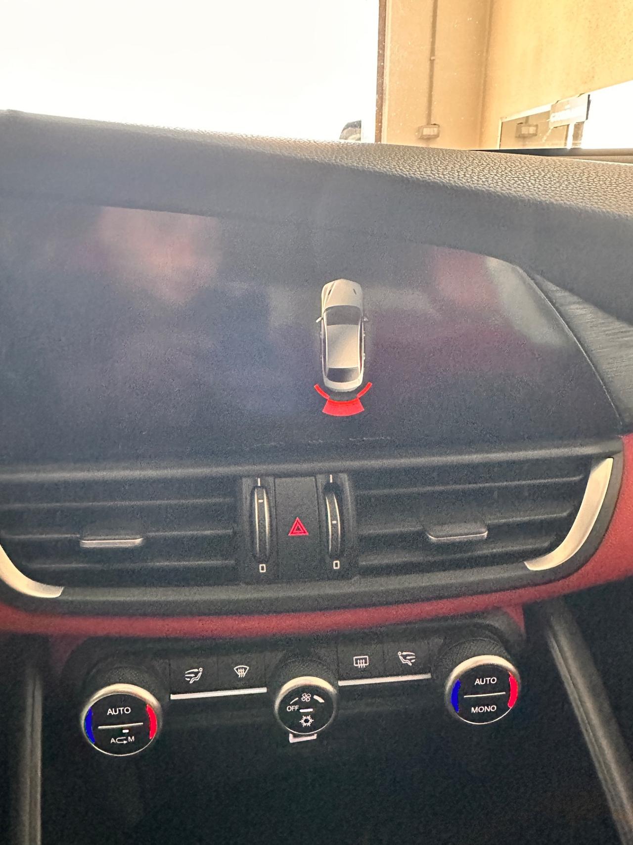 Alfa Romeo Giulia 2.2 Turbodiesel 180 CV Business Sport