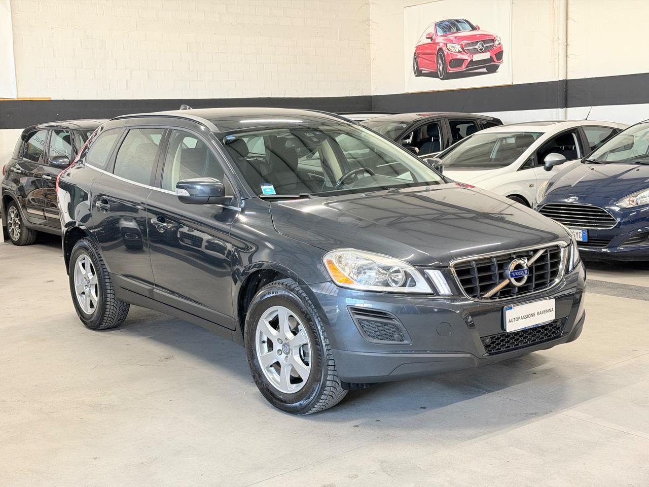 Volvo XC 60 XC60 D3 Geartronic R-design