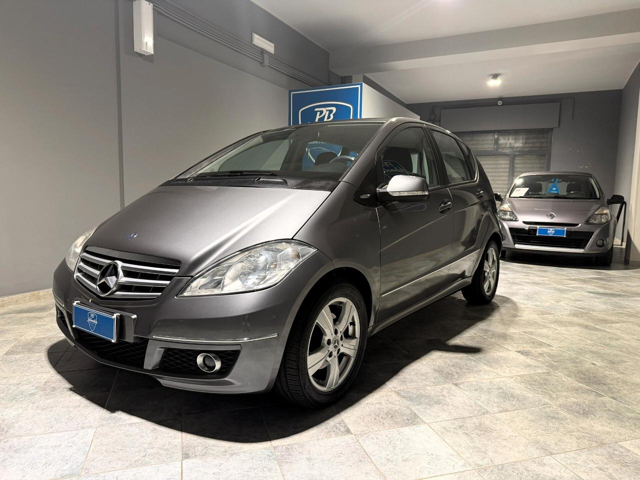 Mercedes-benz A 180CDI RESTYLING AVANTGARDE NAVI/BLUETOOTH/PDC
