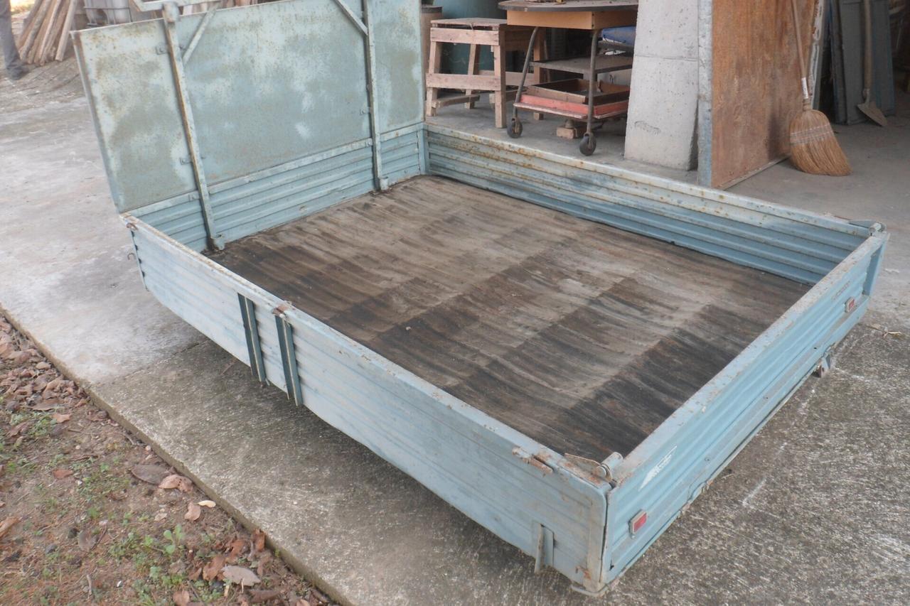 Piaggio Ape car p2/p3 solo cassone ribaltabile con soprasponde