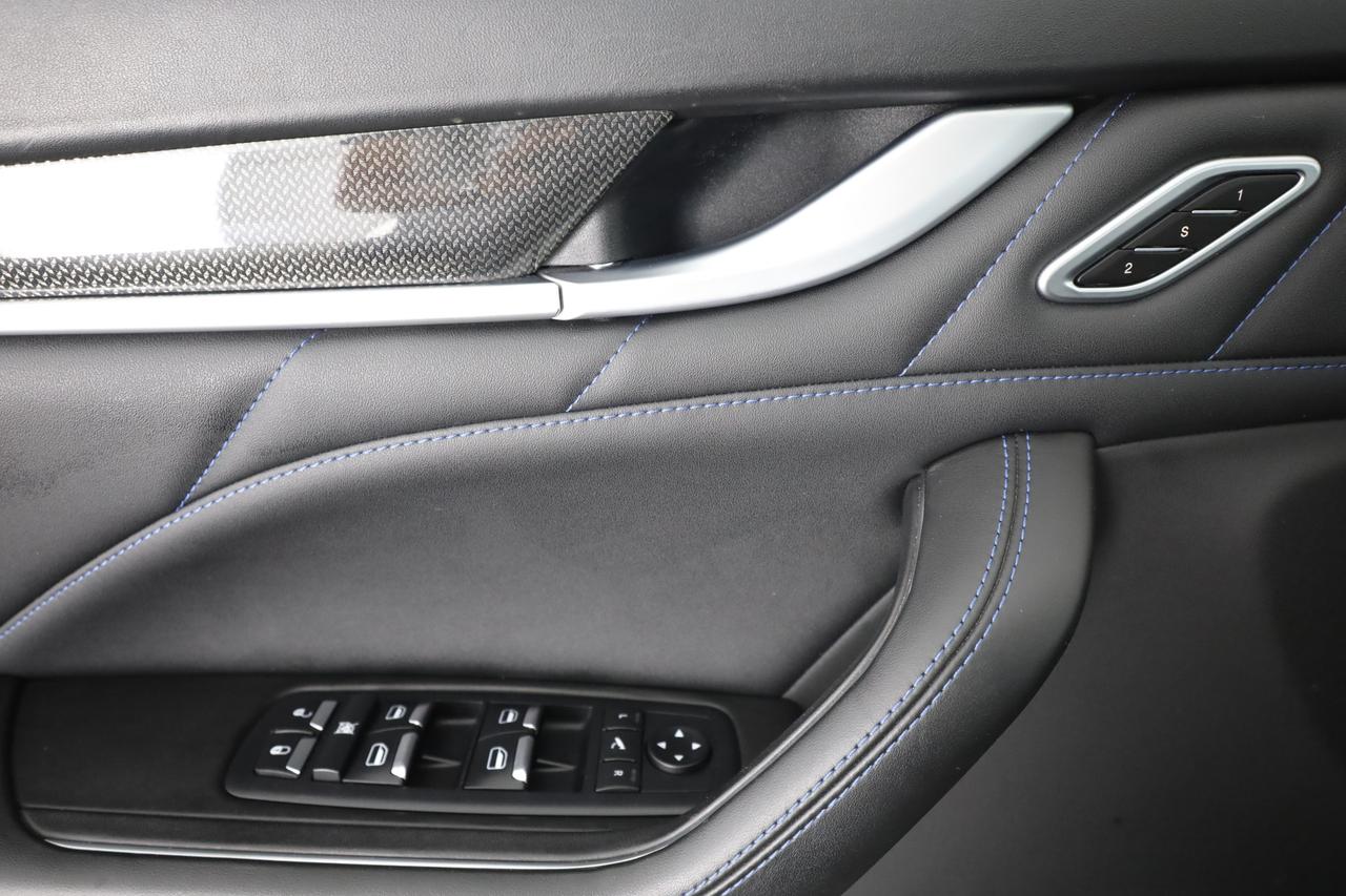 MASERATI Levante 330 CV MHEV AWD GT