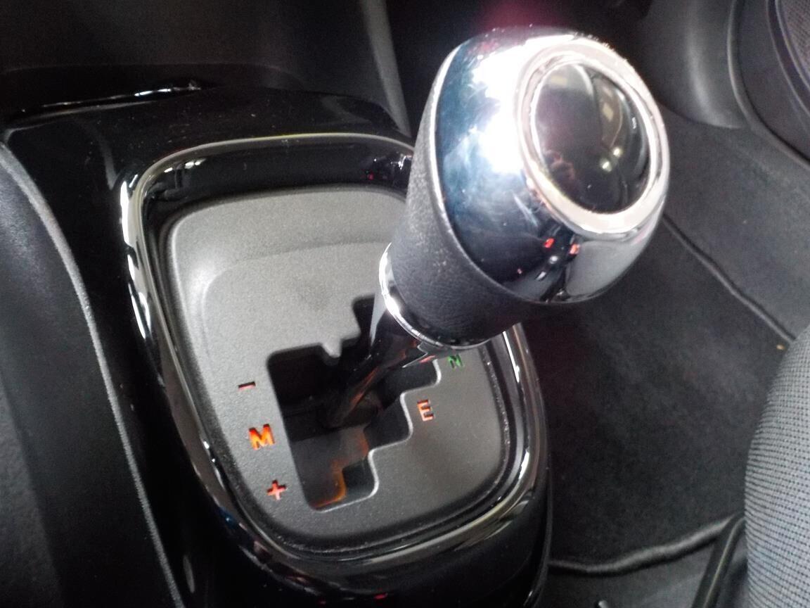 Peugeot 108 VTi 68 ETG 5 porte Allure Cambio Automatico