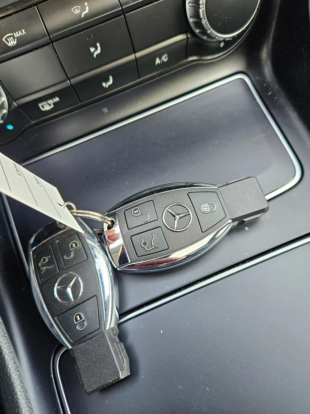 Mercedes-benz CLA 200 d 4Matic PAK AMG EDITION NIGHT