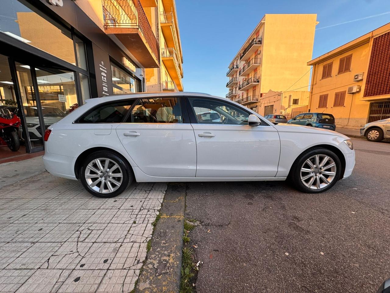 Audi A6 Avant 2.0 TDI 190 CV ultra S tronic TUA DA 175€ ANTICIPO 0