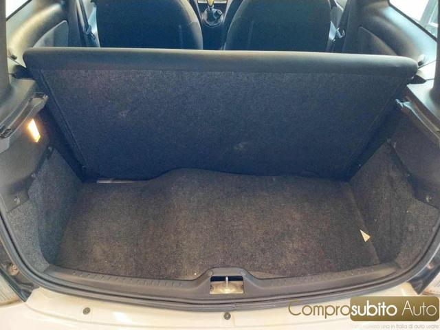 LANCIA Ypsilon 1.2 69 CV Unyca