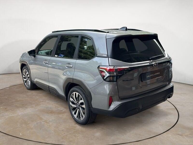 Subaru Forester 2.0 e-Boxer Premium auto
