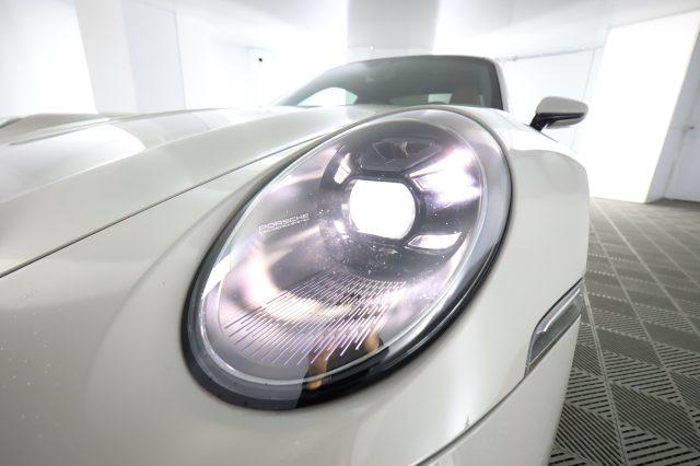 PORSCHE 911 911 Carrera 4S
