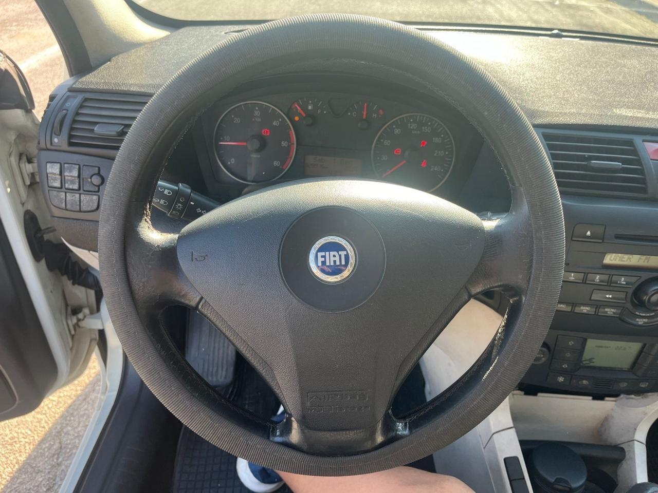 Fiat Stilo 1.9 JTD Multi Wagon Dynamic Unipro 2004