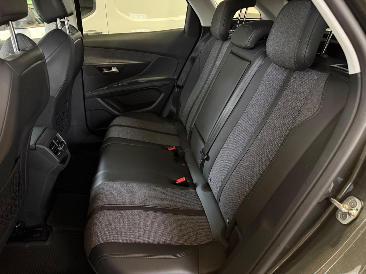 Peugeot 3008 1.6 hdi 120 cv Allure UNICO PROP CINGHIA E GOMME NUOVE