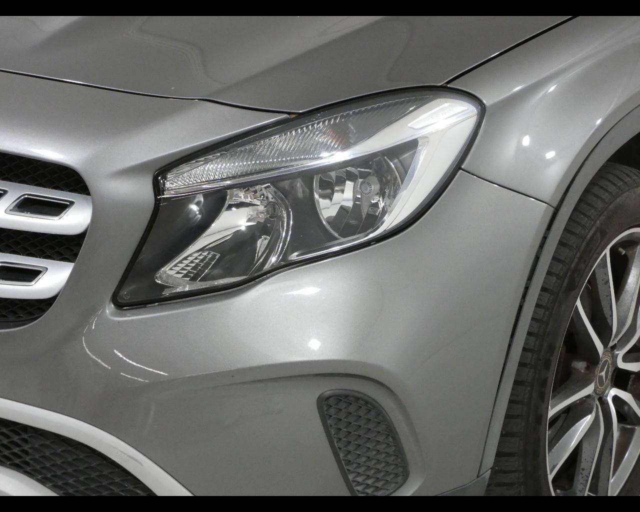 Mercedes-Benz GLA (X156) - GLA 180 d Executive