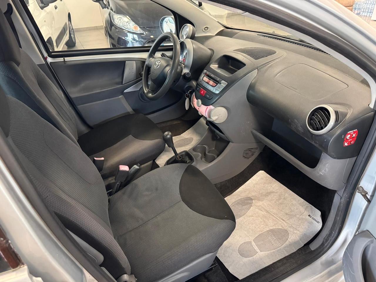 Toyota Aygo 1.0 VVT-I BENZ 68CV 5P NEOPATENTATI 2007