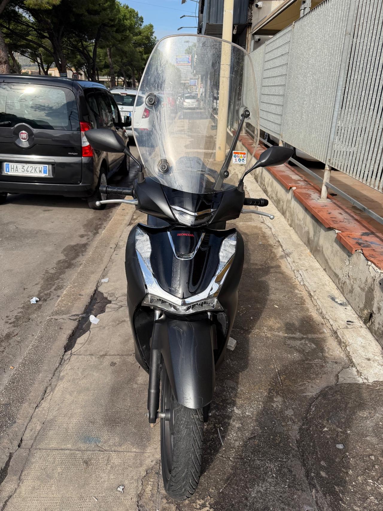 Honda SH 150 sport