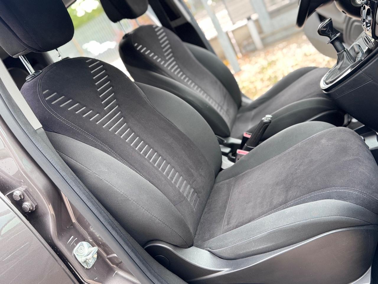 Lancia Ypsilon 1.2 Benzina 69cv Platinum - 2012