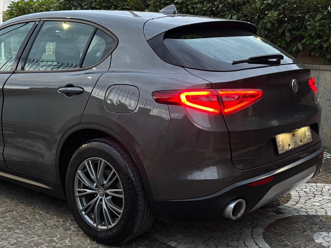 Alfa Romeo Stelvio 2.2 Turbodiesel 160 CV AT8 RWD Super