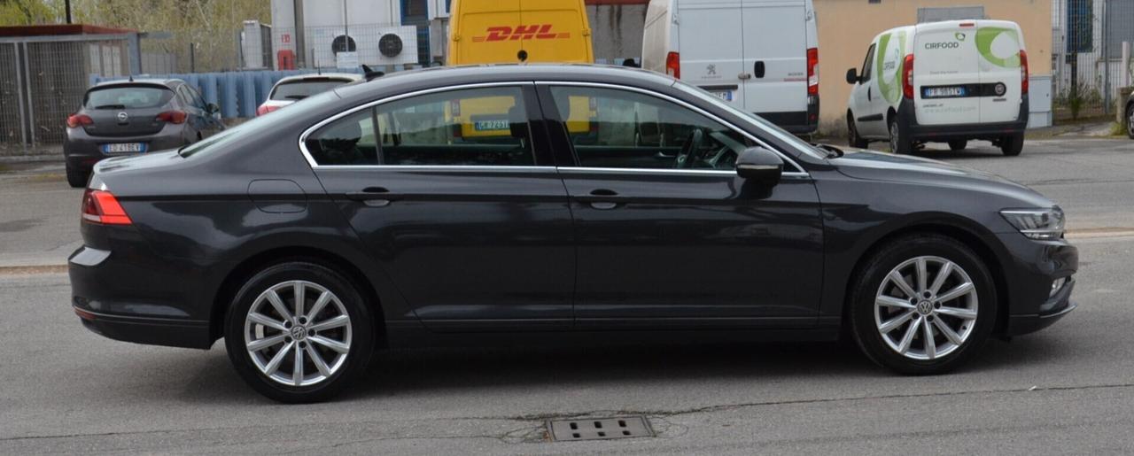 Volkswagen Passat 1.6 TDI SCR DSG Business BMT