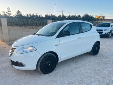 Lancia Ypsilon 1.2 69 CV 5 porte Gold