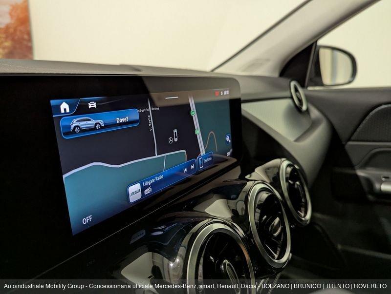 Mercedes-Benz GLA 180 D SPORT AUTOMATIC ''NEOPATENTATI''